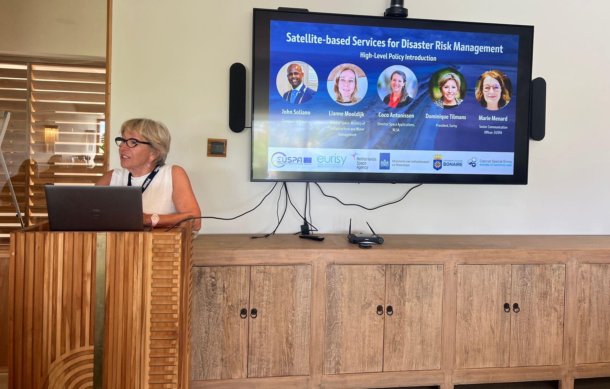 Satellite-based Services for Disaster Risk Management in Bonaire, Caribbean Netherlands